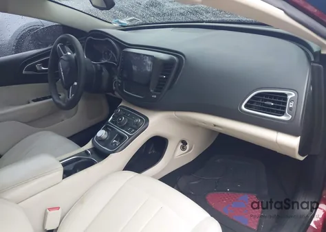 2015 Chrysler 200 Limited z USA, uszkodzony, nr VIN 1C3CCCAB4FN536519